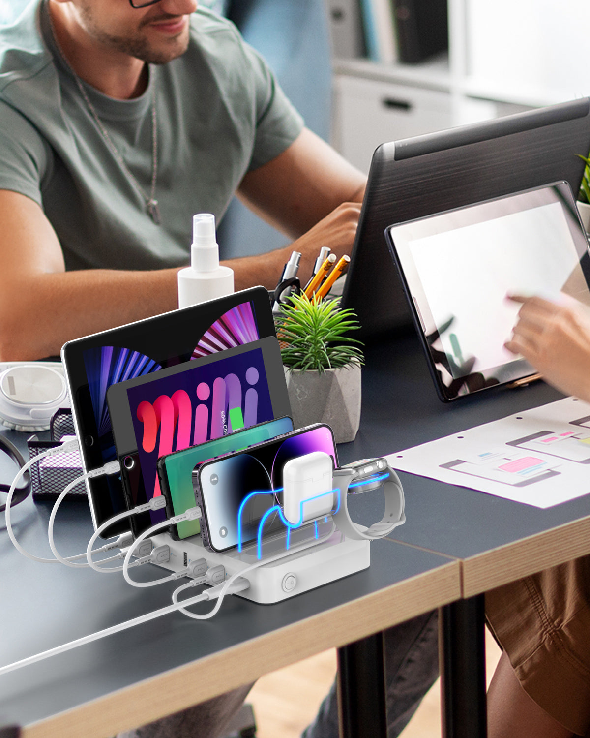 SooPii CS60 Charging Station with 6 ports and mixed cables, 60W power delivery for multiple device charging.