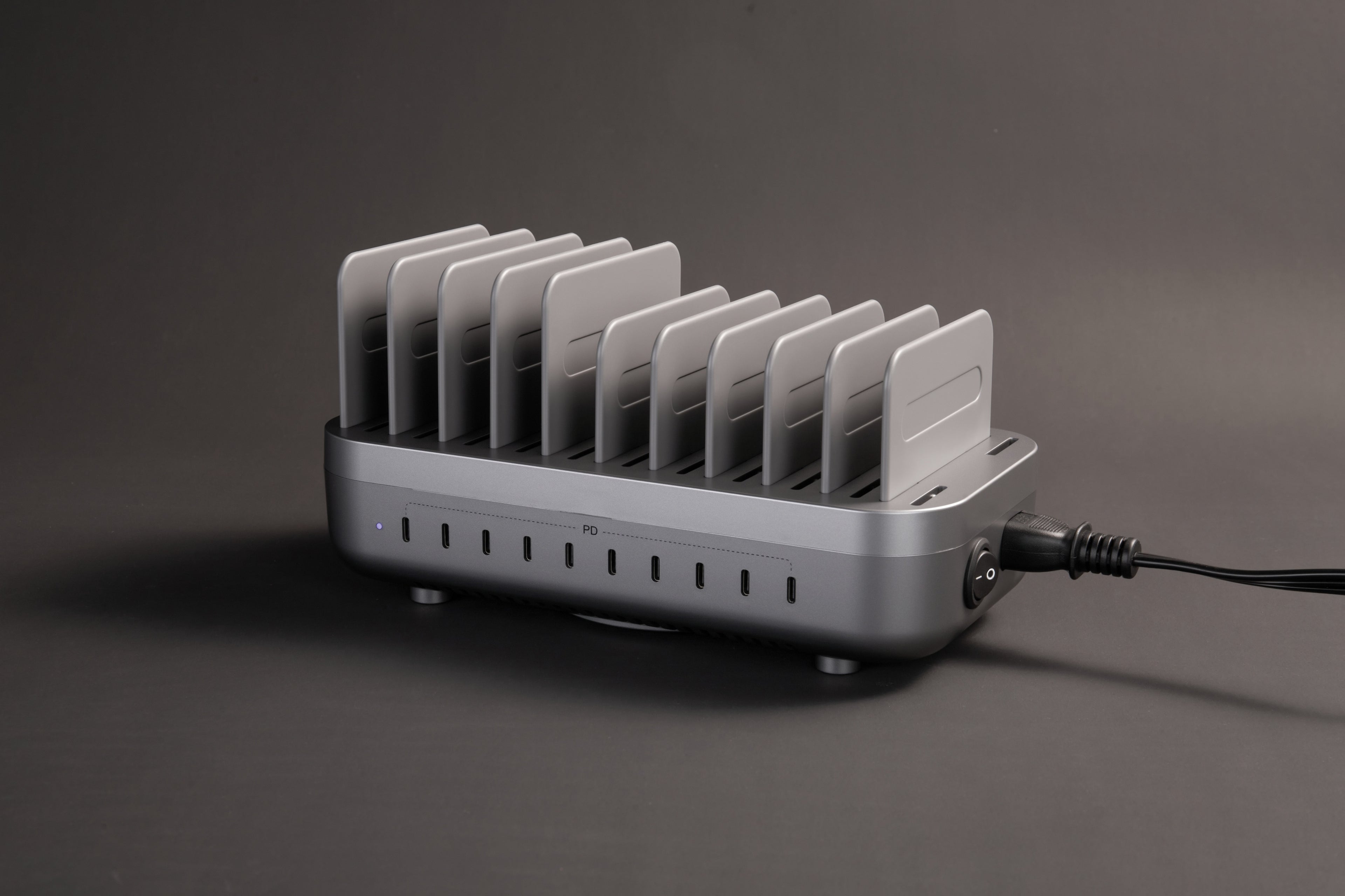 CS200 Charging Station(200W,10 Ports,10PD) with 10 mixed cables — Key features